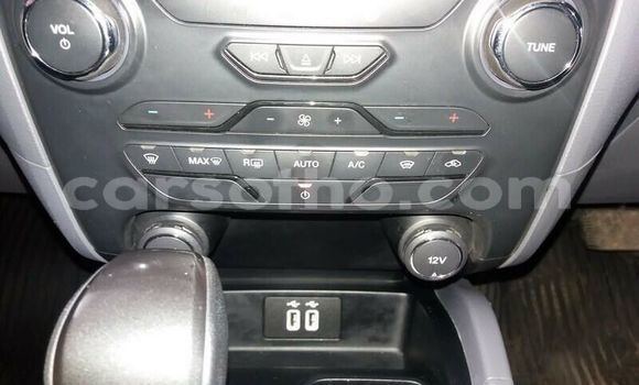 Sayi Na hannu Ford Ranger White Mota in Butha Buthe a Butha-Buthe Sayi Na hannu Ford Ranger White Mota in Butha Buthe a Butha-Buthe