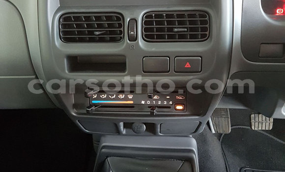 Sayi Na hannu Nissan NP 300 Other Mota in Butha–Buthe a Thaba-Tseka Sayi Na hannu Nissan NP 300 Other Mota in Butha–Buthe a Thaba-Tseka