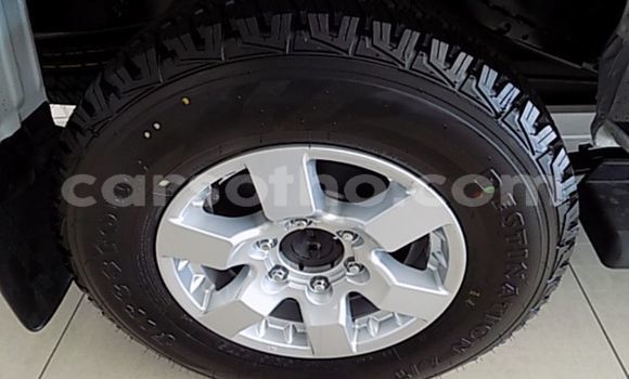 Sayi Na hannu Nissan NP 300 White Mota in Butha Buthe a Butha-Buthe Sayi Na hannu Nissan NP 300 White Mota in Butha Buthe a Butha-Buthe