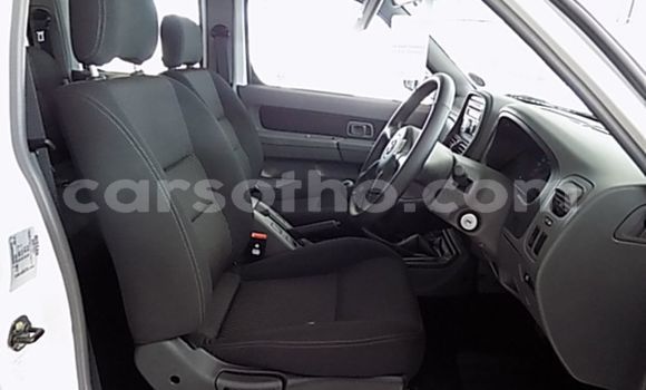 Sayi Na hannu Nissan NP 300 White Mota in Butha Buthe a Butha-Buthe Sayi Na hannu Nissan NP 300 White Mota in Butha Buthe a Butha-Buthe