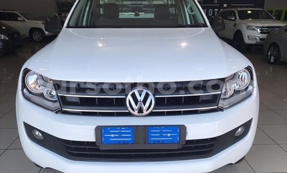 Sayi Na hannu Volkswagen Amarok White Mota in Butha Buthe a Butha-Buthe Sayi Na hannu Volkswagen Amarok White Mota in Butha Buthe a Butha-Buthe
