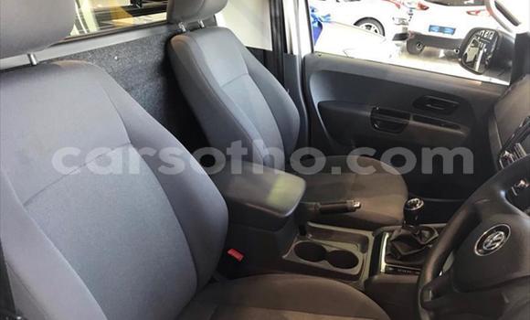 Sayi Na hannu Volkswagen Amarok White Mota in Butha Buthe a Butha-Buthe Sayi Na hannu Volkswagen Amarok White Mota in Butha Buthe a Butha-Buthe