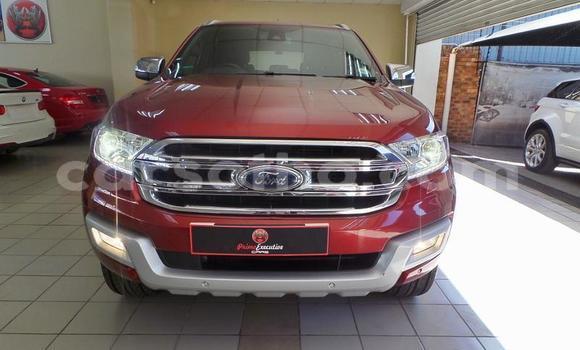 Sayi Na hannu Ford Everest Red Mota in Butha–Buthe a Thaba-Tseka Sayi Na hannu Ford Everest Red Mota in Butha–Buthe a Thaba-Tseka
