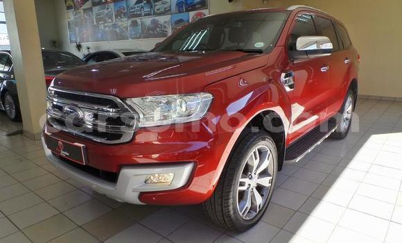 Sayi Na hannu Ford Everest Red Mota in Butha–Buthe a Thaba-Tseka Sayi Na hannu Ford Everest Red Mota in Butha–Buthe a Thaba-Tseka