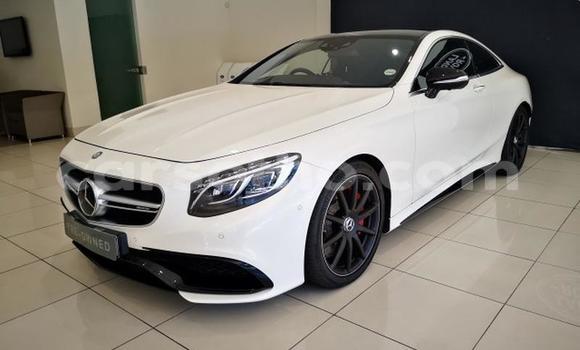 Sayi Na hannu Mercedes-Benz G-klasse AMG White Mota in Butha–Buthe a Thaba-Tseka Sayi Na hannu Mercedes-Benz G-klasse AMG White Mota in Butha–Buthe a Thaba-Tseka