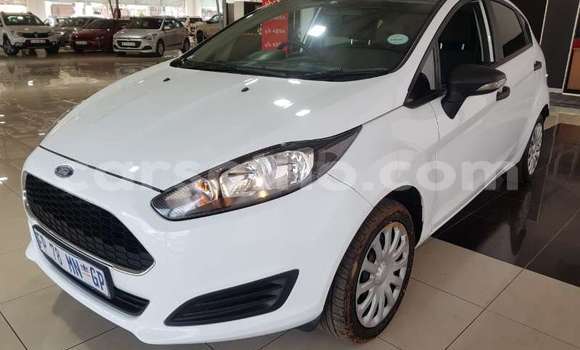 Sayi Na hannu Ford Fiesta White Mota in Butha–Buthe a Thaba-Tseka Sayi Na hannu Ford Fiesta White Mota in Butha–Buthe a Thaba-Tseka