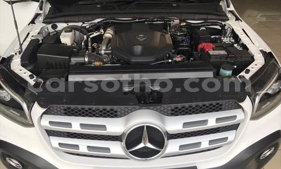 Sayi Na hannu Mercedes-Benz X-klasse Concept Silver Mota in Butha–Buthe a Thaba-Tseka Sayi Na hannu Mercedes-Benz X-klasse Concept Silver Mota in Butha–Buthe a Thaba-Tseka