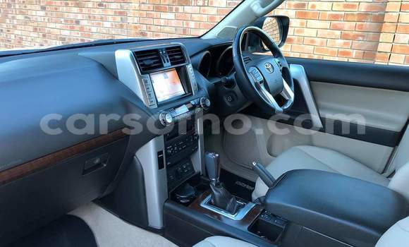 Acheter Occasion Voiture Toyota Land Cruiser Prado Blanc à Butha–Buthe, Thaba-Tseka Acheter Occasion Voiture Toyota Land Cruiser Prado Blanc à Butha–Buthe, Thaba-Tseka