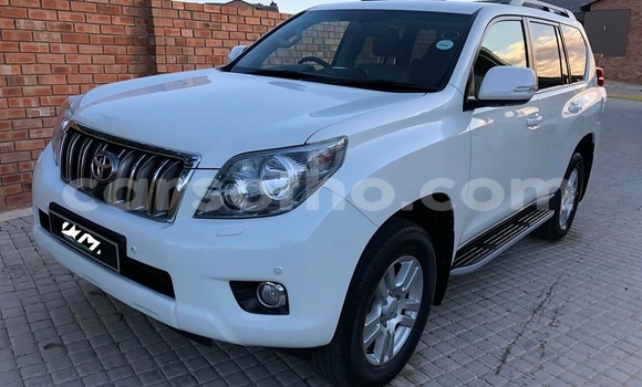 Acheter Occasion Voiture Toyota Land Cruiser Prado Blanc à Butha–Buthe, Thaba-Tseka Acheter Occasion Voiture Toyota Land Cruiser Prado Blanc à Butha–Buthe, Thaba-Tseka