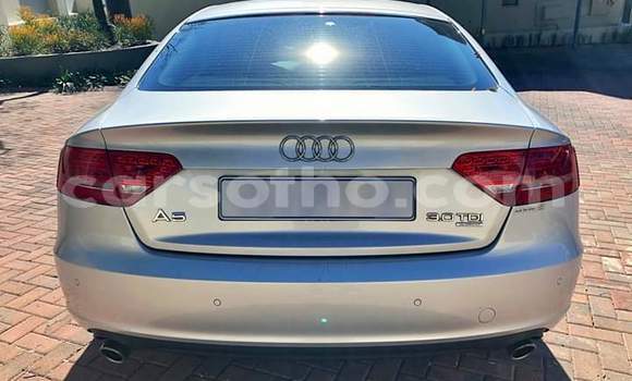 Acheter Occasion Voiture Audi A5 Gris à Maseru, Maseru Acheter Occasion Voiture Audi A5 Gris à Maseru, Maseru