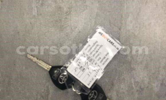 Sayi Na hannu Toyota Hilux White Mota in Mohale's Hoek a Mohale's Hoek Sayi Na hannu Toyota Hilux White Mota in Mohale's Hoek a Mohale's Hoek