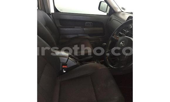 Acheter Occasion Voiture Nissan NP 300 Blanc à Maputsoe, Leribe Acheter Occasion Voiture Nissan NP 300 Blanc à Maputsoe, Leribe