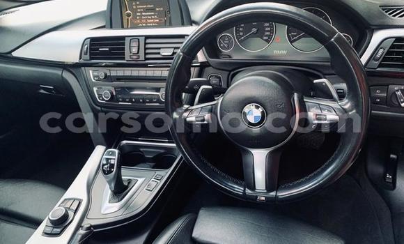 Sayi Na hannu BMW 3–Series Red Mota in Maputsoa a Leribe Sayi Na hannu BMW 3–Series Red Mota in Maputsoa a Leribe