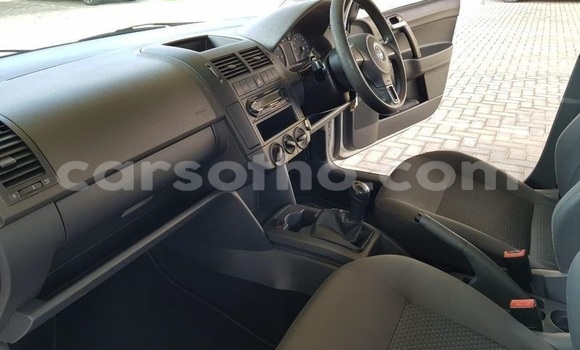 Sayi Na hannu Volkswagen Polo Silver Mota in Maseru a Maseru Sayi Na hannu Volkswagen Polo Silver Mota in Maseru a Maseru