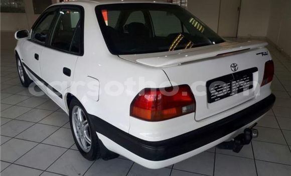 Sayi Na hannu Toyota Corolla White Mota in Butha–Buthe a Thaba-Tseka Sayi Na hannu Toyota Corolla White Mota in Butha–Buthe a Thaba-Tseka