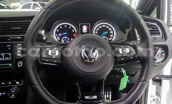 اشتري مستعمل Volkswagen Golf R White سيارة في Maseru في Maseru اشتري مستعمل Volkswagen Golf R White سيارة في Maseru في Maseru
