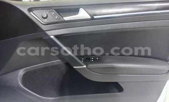 اشتري مستعمل Volkswagen Golf R White سيارة في Maseru في Maseru اشتري مستعمل Volkswagen Golf R White سيارة في Maseru في Maseru