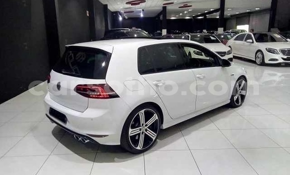 اشتري مستعمل Volkswagen Golf R White سيارة في Maseru في Maseru اشتري مستعمل Volkswagen Golf R White سيارة في Maseru في Maseru