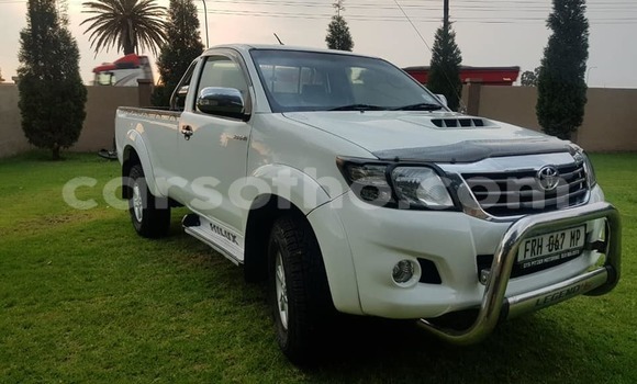Acheter Occasion Voiture Toyota Hilux Blanc à Maseru, Maseru Acheter Occasion Voiture Toyota Hilux Blanc à Maseru, Maseru