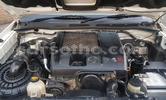 Acheter Occasion Voiture Toyota Hilux Blanc à Maseru, Maseru Acheter Occasion Voiture Toyota Hilux Blanc à Maseru, Maseru