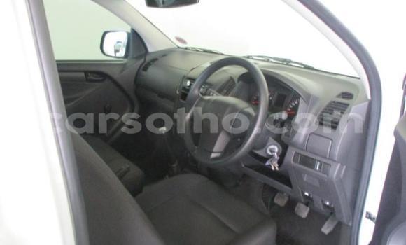Acheter Occasion Voiture Isuzu KB Blanc à Maseru, Maseru Acheter Occasion Voiture Isuzu KB Blanc à Maseru, Maseru