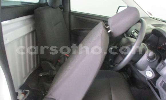 Acheter Occasion Voiture Isuzu KB Blanc à Maseru, Maseru Acheter Occasion Voiture Isuzu KB Blanc à Maseru, Maseru