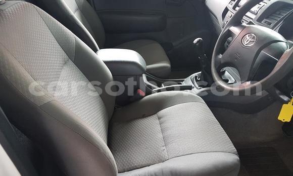 Buy Used Toyota Hilux White Car in Maseru in Maseru Buy Used Toyota Hilux White Car in Maseru in Maseru