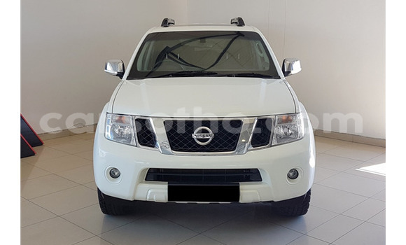اشتري مستعمل Nissan Pathfinder White سيارة في Maseru في Maseru اشتري مستعمل Nissan Pathfinder White سيارة في Maseru في Maseru