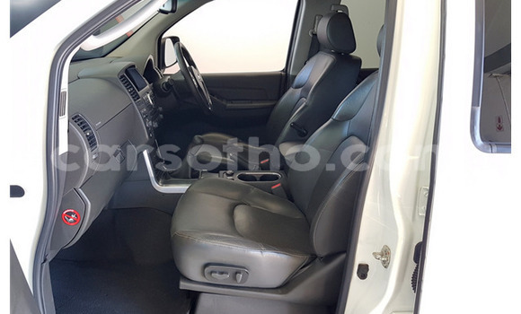 اشتري مستعمل Nissan Pathfinder White سيارة في Maseru في Maseru اشتري مستعمل Nissan Pathfinder White سيارة في Maseru في Maseru