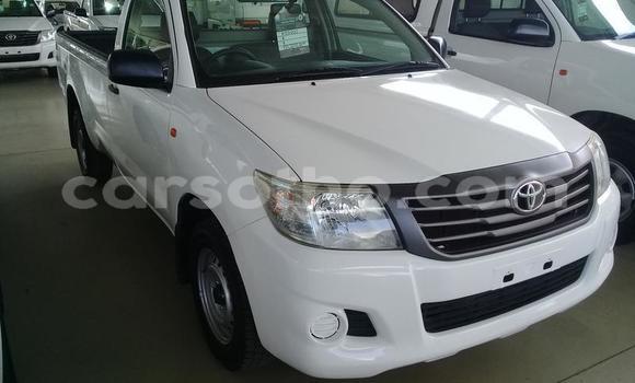 اشتري مستعمل Toyota Hilux White سيارة في Maseru في Maseru اشتري مستعمل Toyota Hilux White سيارة في Maseru في Maseru