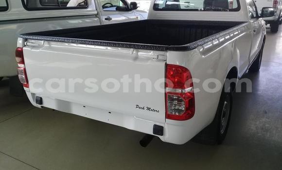 اشتري مستعمل Toyota Hilux White سيارة في Maseru في Maseru اشتري مستعمل Toyota Hilux White سيارة في Maseru في Maseru