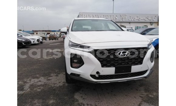 Acheter Import Voiture Hyundai Santa Fe Blanc à Import - Dubai, Maseru Acheter Import Voiture Hyundai Santa Fe Blanc à Import - Dubai, Maseru