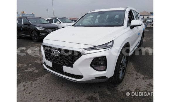 Acheter Import Voiture Hyundai Santa Fe Blanc à Import - Dubai, Maseru Acheter Import Voiture Hyundai Santa Fe Blanc à Import - Dubai, Maseru