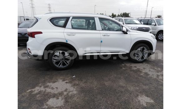 Acheter Import Voiture Hyundai Santa Fe Blanc à Import - Dubai, Maseru Acheter Import Voiture Hyundai Santa Fe Blanc à Import - Dubai, Maseru