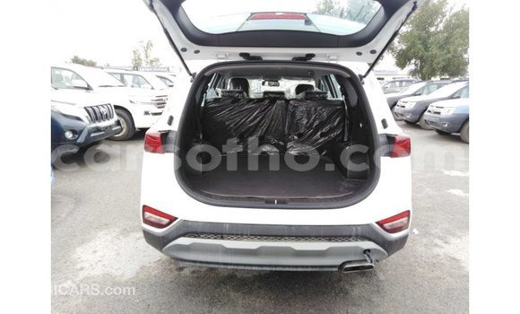 Acheter Import Voiture Hyundai Santa Fe Blanc à Import - Dubai, Maseru Acheter Import Voiture Hyundai Santa Fe Blanc à Import - Dubai, Maseru