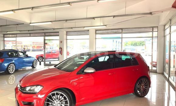 Sayi Na hannu Volkswagen Golf R Red Mota in Maseru a Maseru Sayi Na hannu Volkswagen Golf R Red Mota in Maseru a Maseru