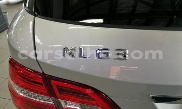 Sayi Na hannu Mercedes-Benz ML–Class Silver Mota in Butha Buthe a Butha-Buthe Sayi Na hannu Mercedes-Benz ML–Class Silver Mota in Butha Buthe a Butha-Buthe