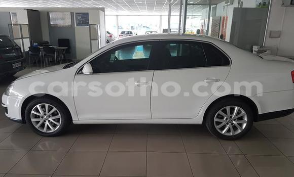 اشتري مستعمل Volkswagen Jetta White سيارة في Maseru في Maseru اشتري مستعمل Volkswagen Jetta White سيارة في Maseru في Maseru