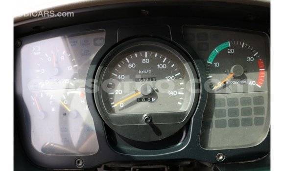 Sayi Imported Nissan Evalia White Babbar mota in Import - Dubai a Maseru