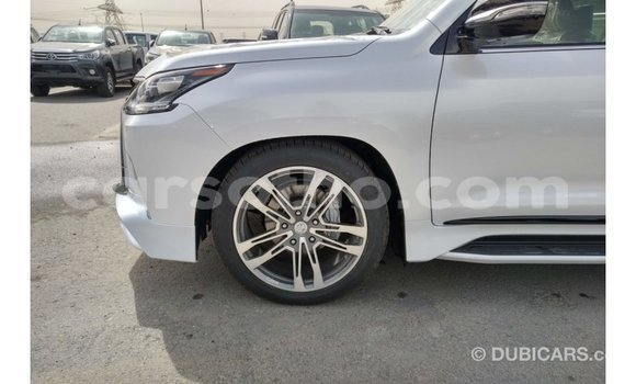 اشتري Imported Lexus LX White سيارة في Import - Dubai في Maseru اشتري Imported Lexus LX White سيارة في Import - Dubai في Maseru