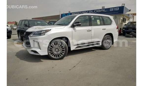 اشتري Imported Lexus LX White سيارة في Import - Dubai في Maseru اشتري Imported Lexus LX White سيارة في Import - Dubai في Maseru