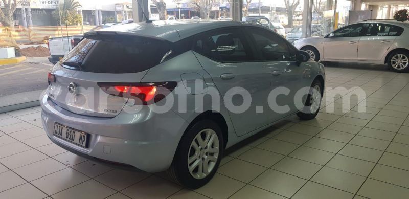 Big with watermark 2017 opel astra 2016 3