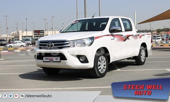 Acheter Import Voiture Toyota Hilux Blanc à Import - Dubai, Maseru Acheter Import Voiture Toyota Hilux Blanc à Import - Dubai, Maseru