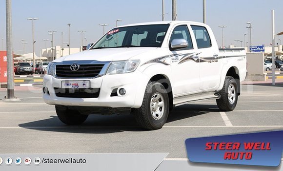 Acheter Import Voiture Toyota Hilux Blanc à Import - Dubai, Maseru Acheter Import Voiture Toyota Hilux Blanc à Import - Dubai, Maseru