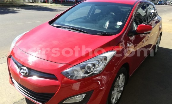 Acheter Occasion Voiture Hyundai i30 Rouge à Maseru, Maseru Acheter Occasion Voiture Hyundai i30 Rouge à Maseru, Maseru