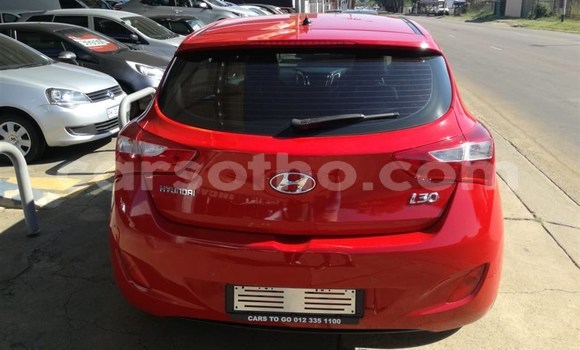 Acheter Occasion Voiture Hyundai i30 Rouge à Maseru, Maseru Acheter Occasion Voiture Hyundai i30 Rouge à Maseru, Maseru