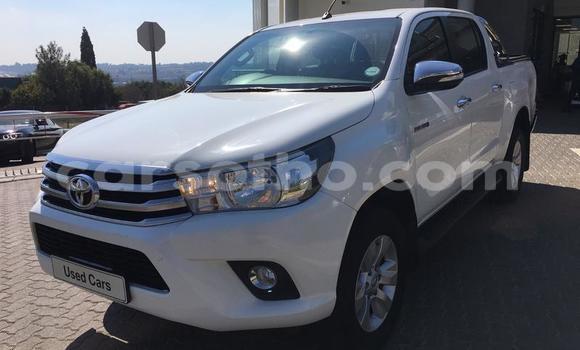 اشتري مستعمل Toyota Hilux White سيارة في Maseru في Maseru اشتري مستعمل Toyota Hilux White سيارة في Maseru في Maseru