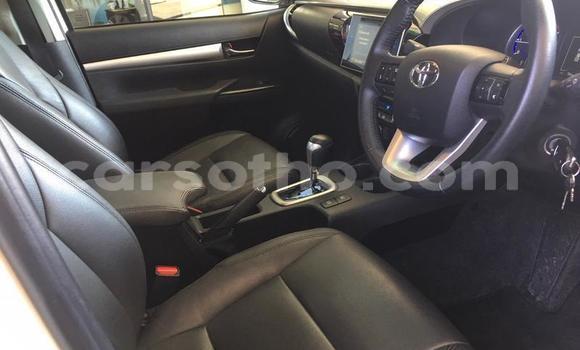 اشتري مستعمل Toyota Hilux White سيارة في Maseru في Maseru اشتري مستعمل Toyota Hilux White سيارة في Maseru في Maseru