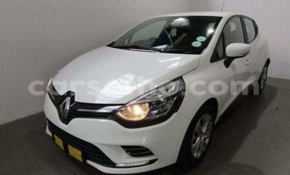 Buy Used Renault Clio White Car in Maseru in Maseru Buy Used Renault Clio White Car in Maseru in Maseru