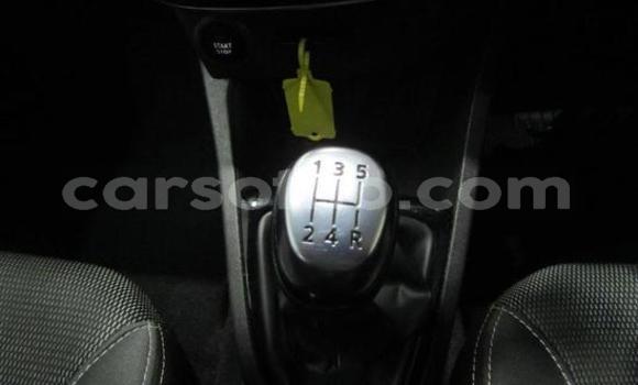 Buy Used Renault Clio White Car in Maseru in Maseru Buy Used Renault Clio White Car in Maseru in Maseru